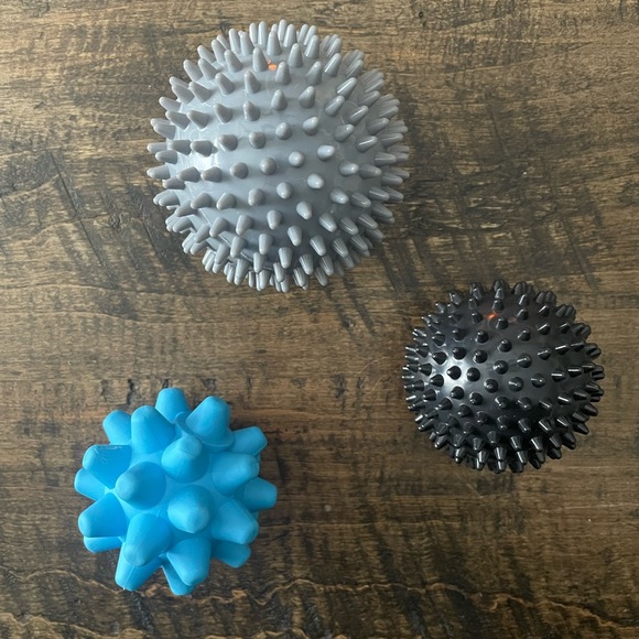 Portable acupoint massage balls. Brand new wrapped set of 3 - NWOT - Picture 2 of 4